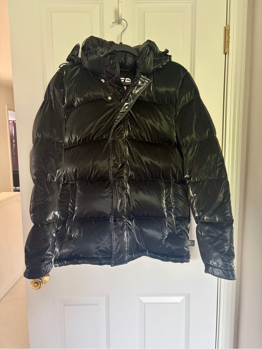 Aritzia Men's Super Puff Jacket - Picture 7 of 14